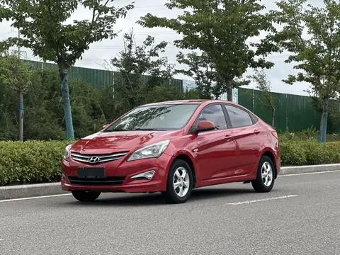 Hyundai 瑞纳 2014