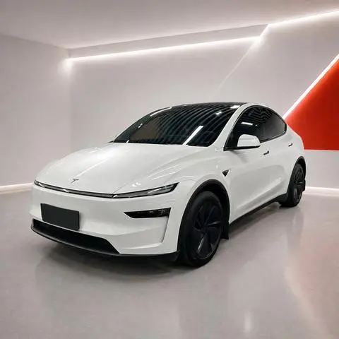 Tesla Model Y 2025