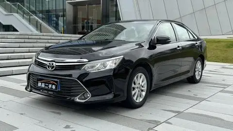 Toyota Camry 2015