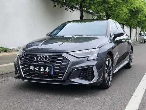 Audi A3 2023 — фото 1