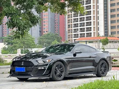 Ford Mustang 2017 — фото 1