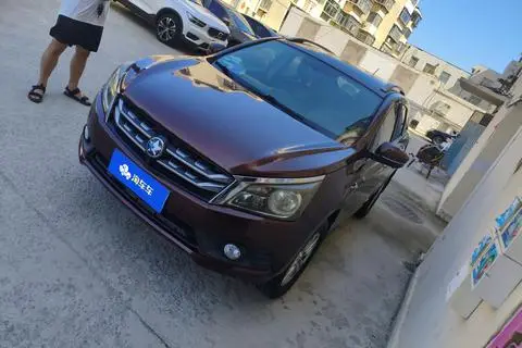 Venucia T70 2016