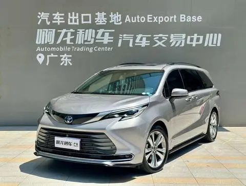 Toyota 赛那 2023