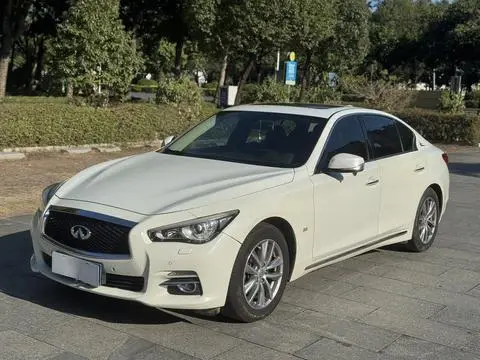 Infiniti Q50L 2015