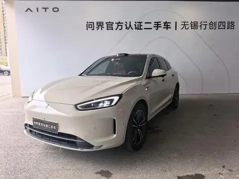 AITO M5 2025