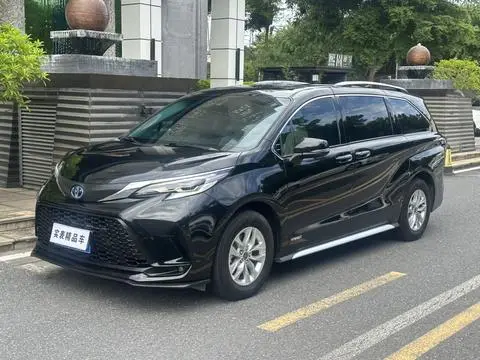 Toyota Granvia 2023