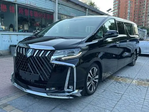 Toyota 埃尔法 2018 — фото 1