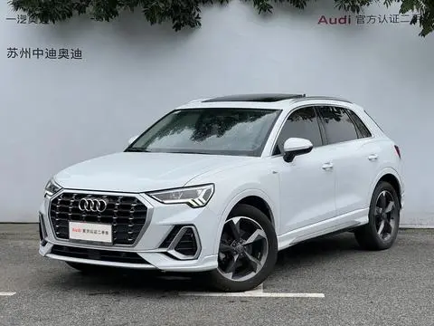 Audi Q3 2021 — фото 1
