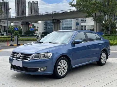 Volkswagen Lavida 2013