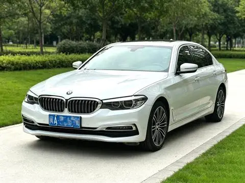 BMW 5 Series 2019 — фото 1