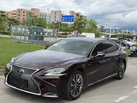 Lexus LS 2018