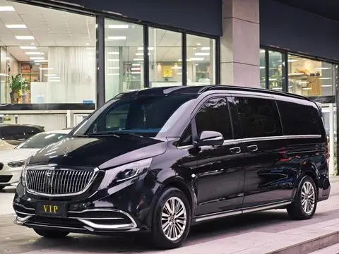 Mercedes-Benz 威霆 2023