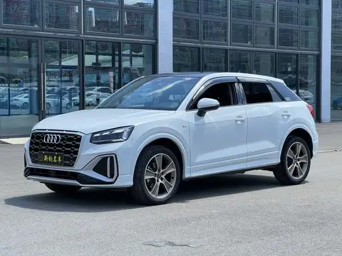 Audi Q2L 2022