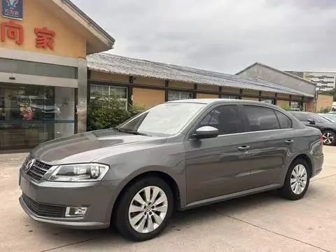 Volkswagen Lavida 2013