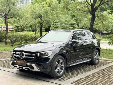 Mercedes-Benz GLC 2021 — фото 1