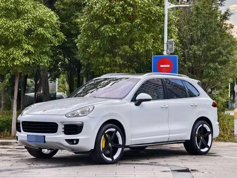 Porsche Cayenne 2016
