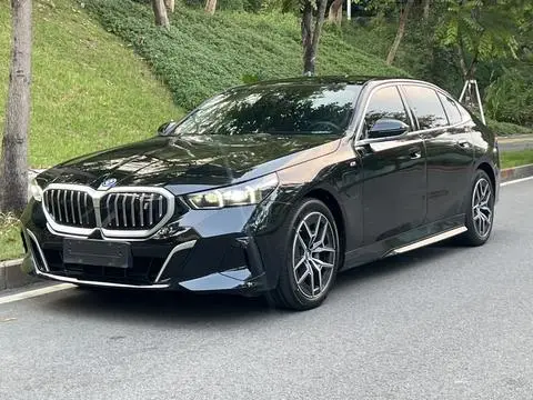 BMW i5 2024
