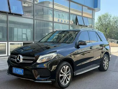 Mercedes-Benz GLE 2016 — фото 1