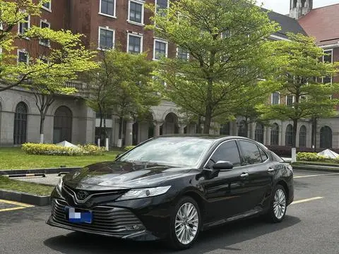 Toyota Camry 2019