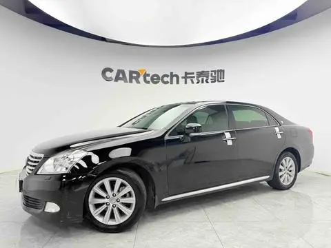 Toyota Crown 2010