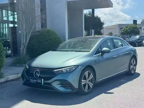 Mercedes-Benz EQE 2025