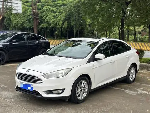 Ford Focus 2017 — фото 1