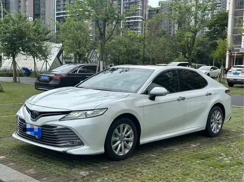 Toyota Camry 2019