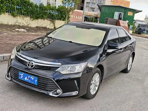 Toyota Camry 2015