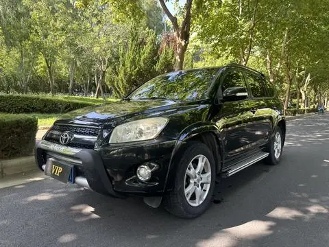 Toyota RAV4 2011