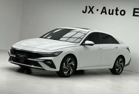 Hyundai Elantra 2023