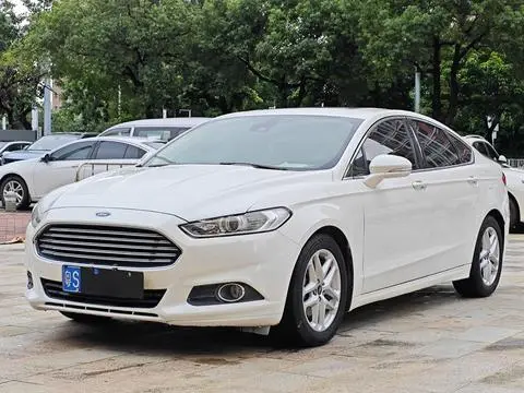 Ford 蒙迪欧 2013 — фото 1