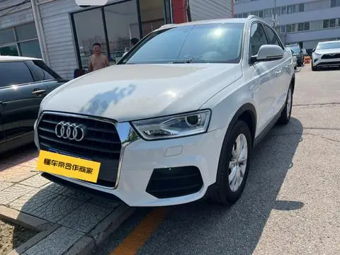 Audi Q3 2017 — фото 1