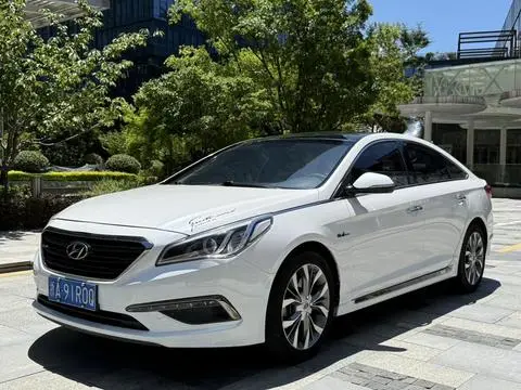 Hyundai 索纳塔九 2015