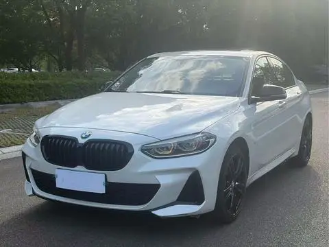 BMW 1 Series 2021