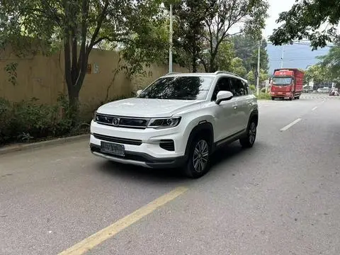 Changan CS35 PLUS 2021 — фото 1
