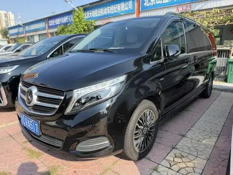 Mercedes-Benz V-Class 2018 — фото 1