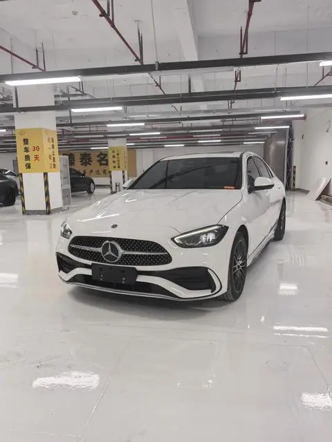 Mercedes-Benz C-Class 2023 — фото 1