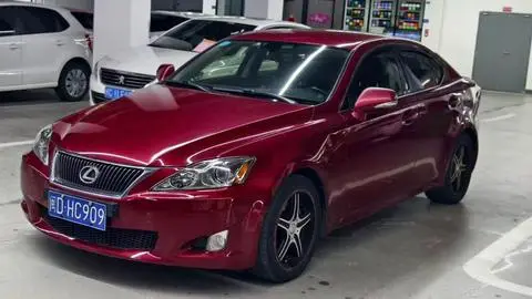 Lexus IS 2009