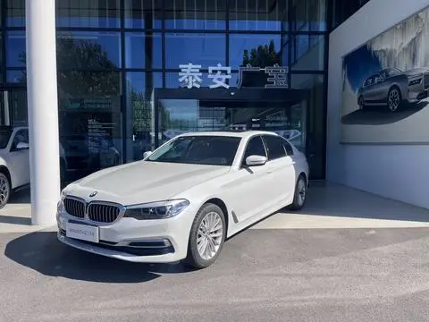 BMW 5 Series 2019 — фото 1