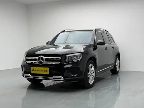 Mercedes-Benz GLB 2023