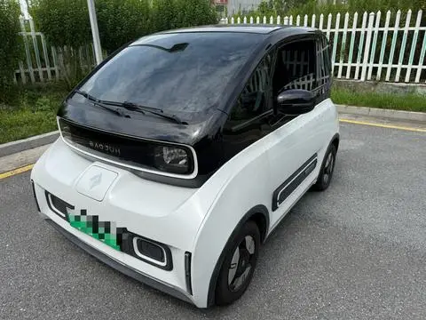 Baojun E300 2020