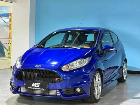 Ford 嘉年华 2013