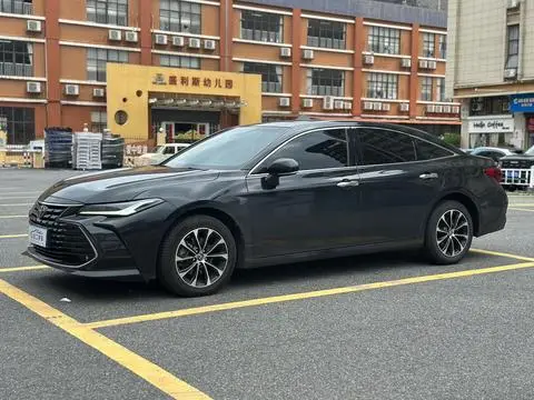 Toyota 亚洲龙 2023