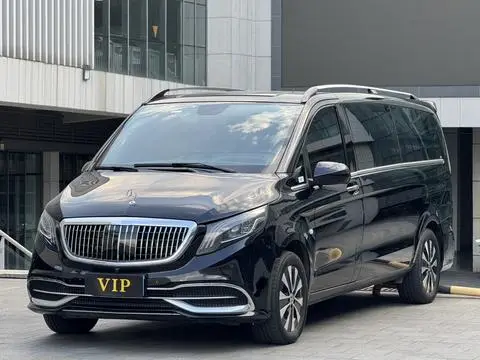 Mercedes-Benz 威霆 2023