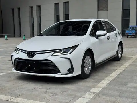 Toyota Corolla 2021 — фото 1