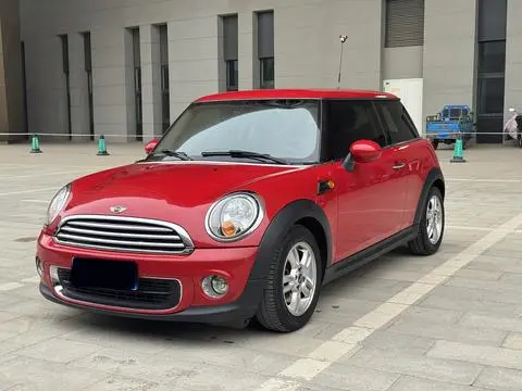 MINI MINI 2011