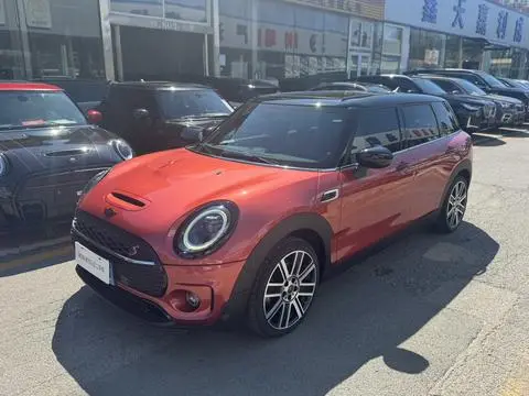 MINI CLUBMAN 2023