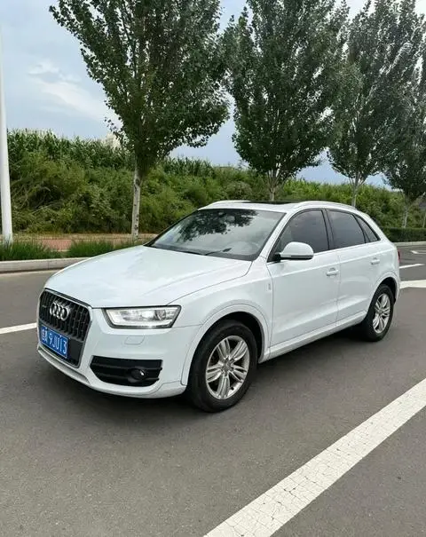 Audi Q3 2015 — фото 1