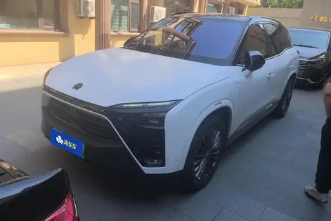 NIO ES8 2020