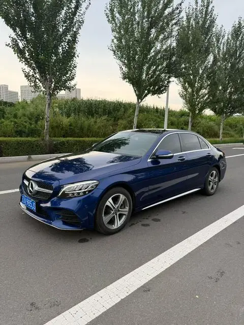Mercedes-Benz C-Class 2019 — фото 1